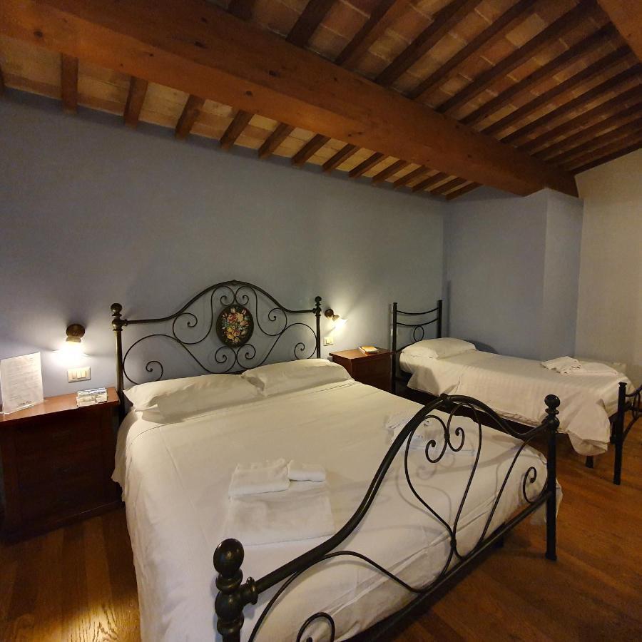 Pietra Maula Agriturismo Castelraimondo Eksteriør bilde