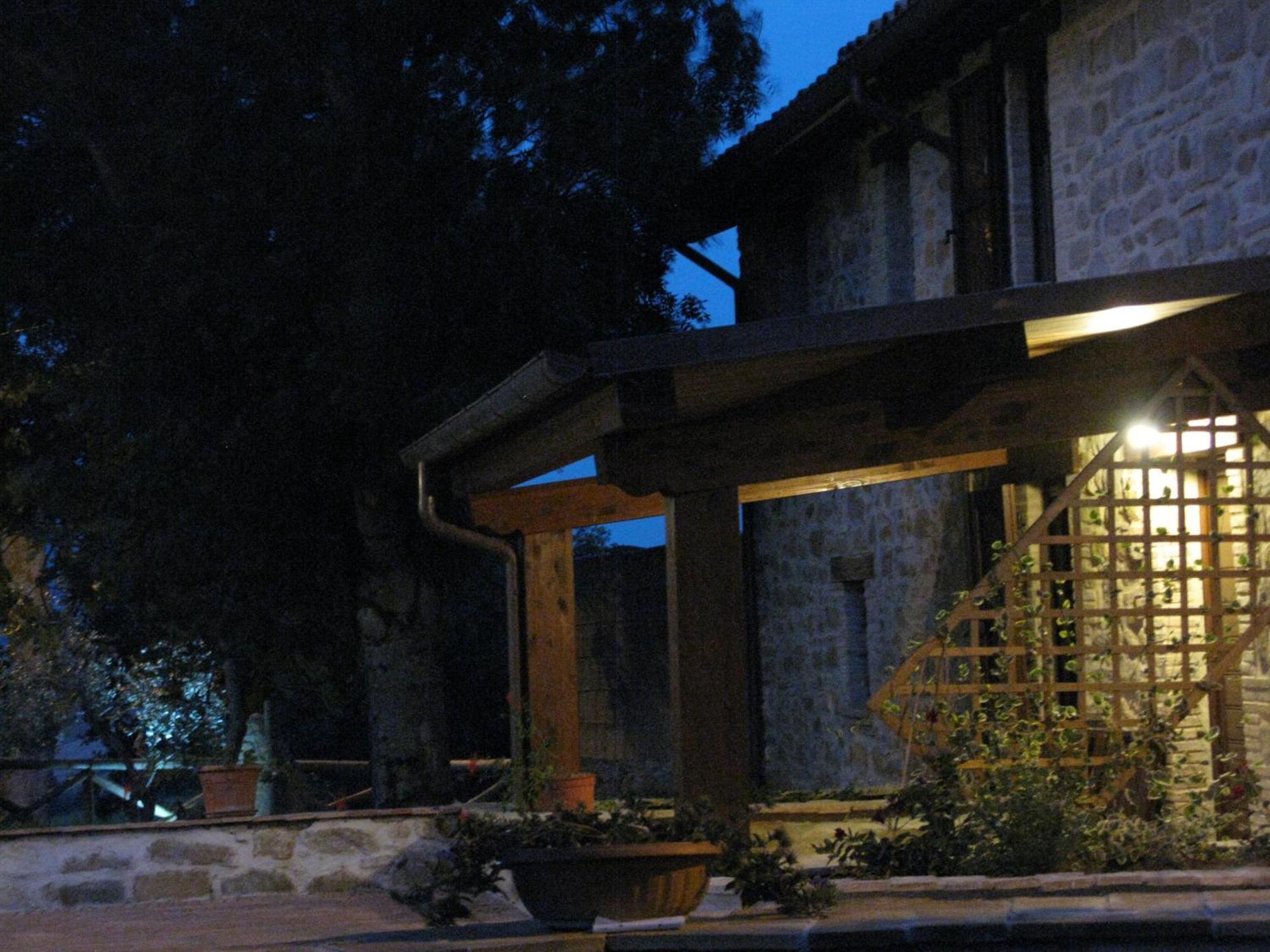 Pietra Maula Agriturismo Castelraimondo Eksteriør bilde