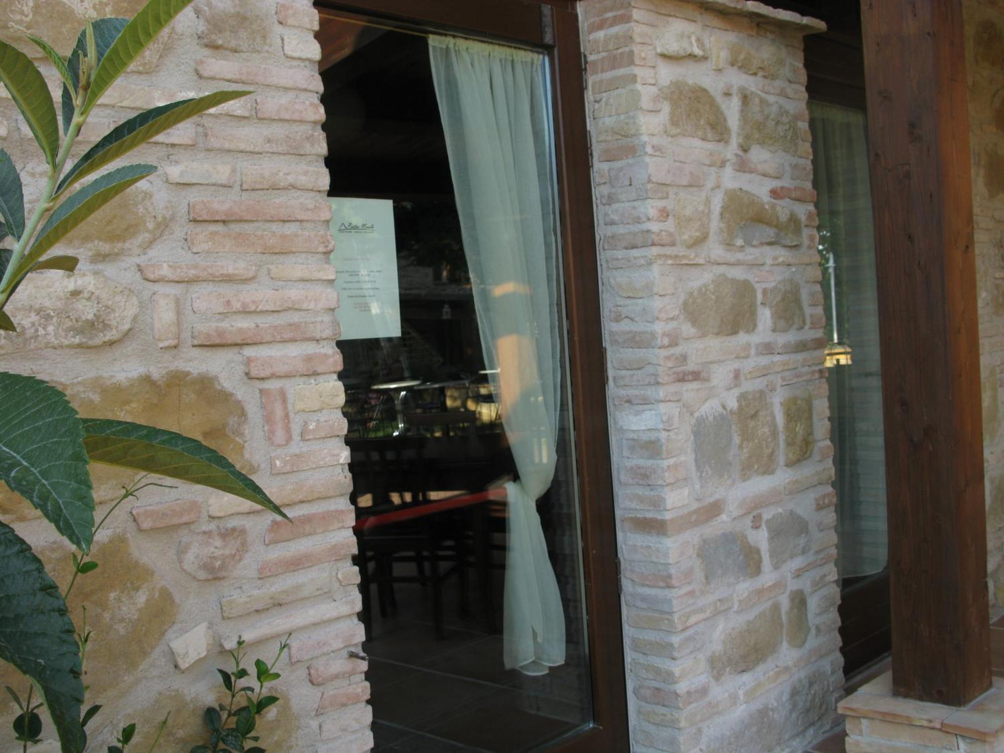 Pietra Maula Agriturismo Castelraimondo Eksteriør bilde